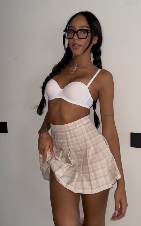 Aalishass Alishakone onlyfans de