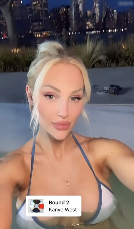 Giulie Hope Santana naked onlyfans leaks