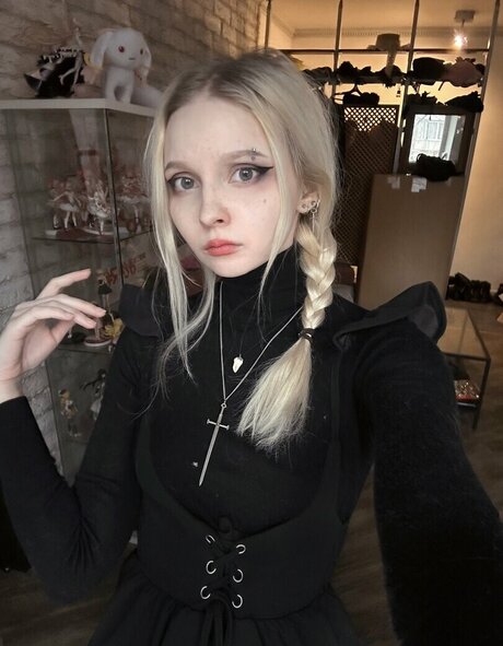 Sasha Gaier only fans review