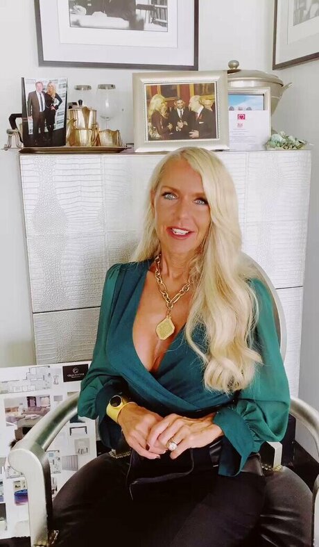 Celebrity Guilty Pleasures Underrated Women onlyfans photo