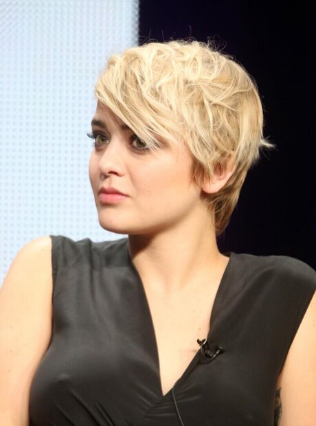 Celebrity Guilty Pleasures Underrated Women onlyfans images