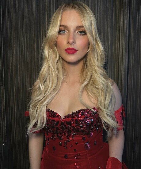 Mckenna Grace onlyfans fuck