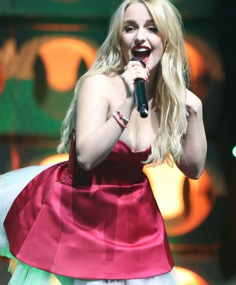 Mckenna Grace nude onlyfans leak