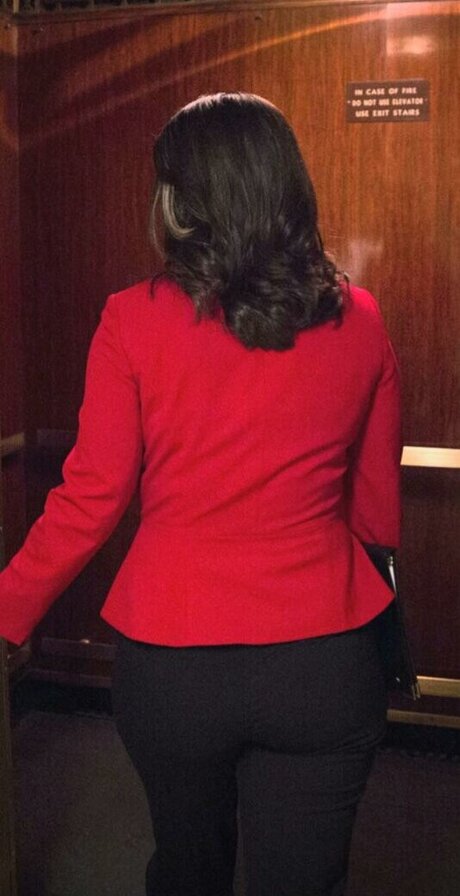 Tulsi Gabbard only fans pic