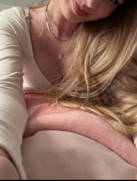 maya zrv onlyfans leajs