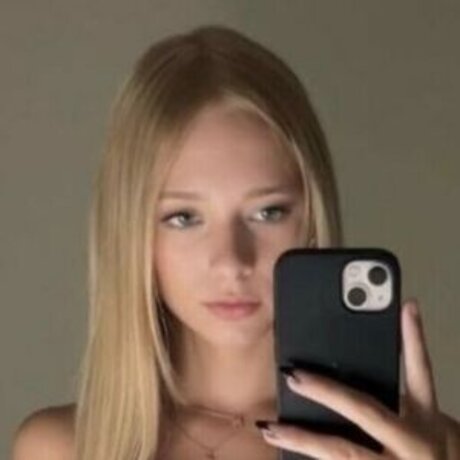 maya zrv onlyfans nude