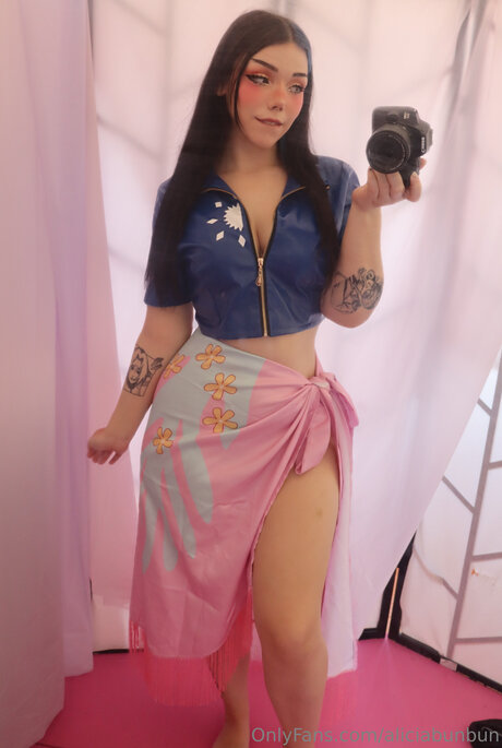 aliciabunbun onlyfans boobs