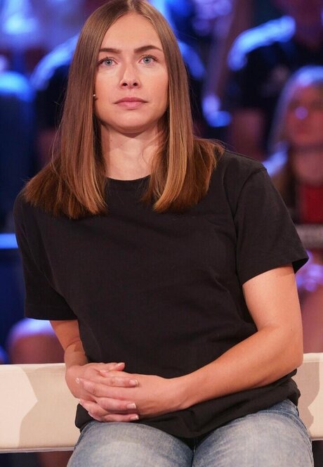 Gina L ckenkemper onlyfans boobs