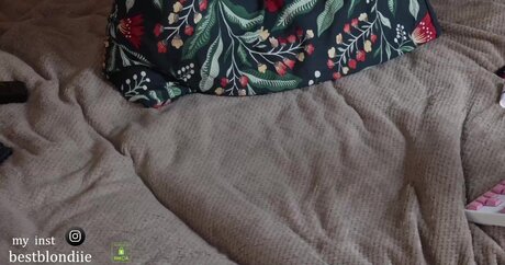 creampie milf onlyfans beautiful naked self-portrait