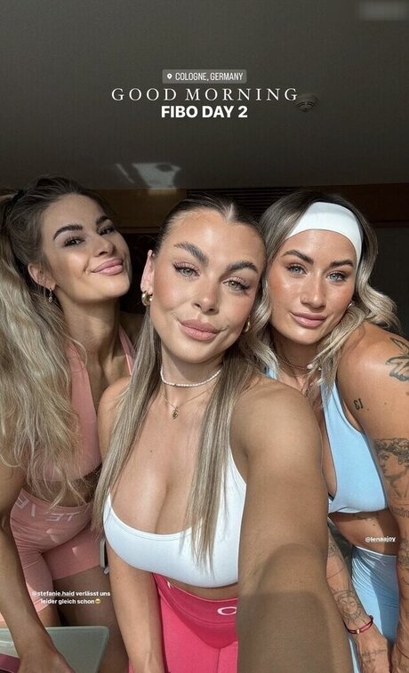 Lenaknk onlyfans creator