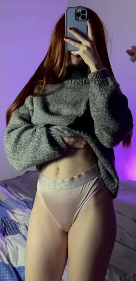 Red Fox Evelyn onlyfans nudes