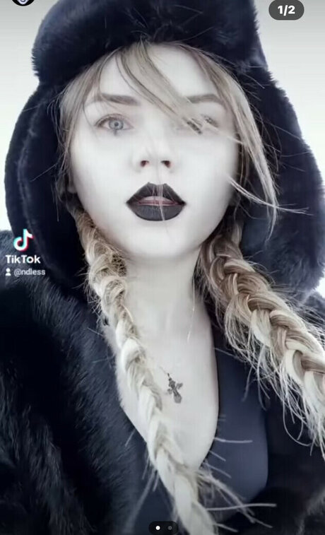 Anastasia Kreslina only fans leak