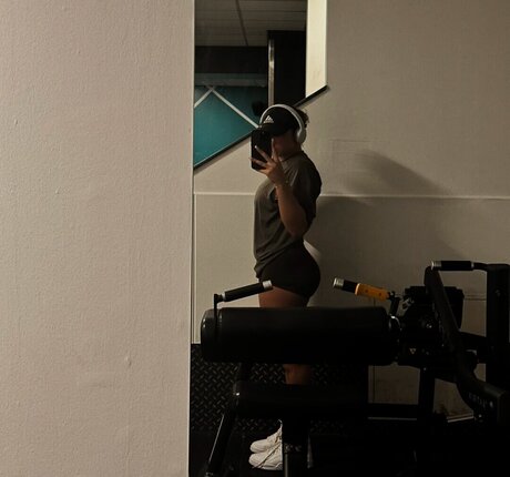 Olivia Alex only fans pics