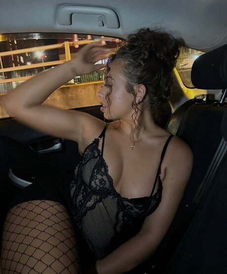 Olivia Alex onlyfans model photos