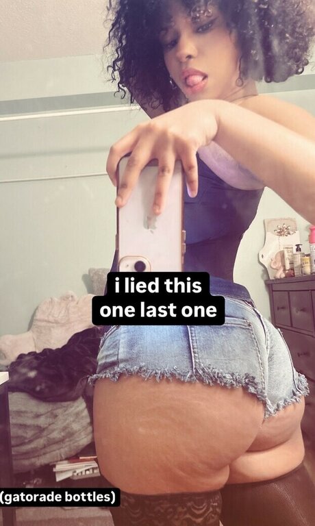 Ressonancee nude leaks onlyfans