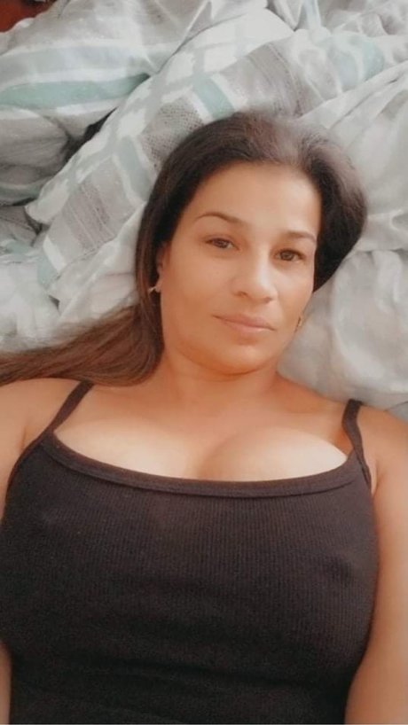 La Rosa_ onlyfans photos