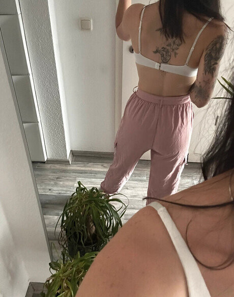 perfect shemale onlyfans free sexy selfie