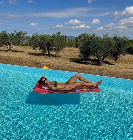 latina solo onlyfans porn depiction