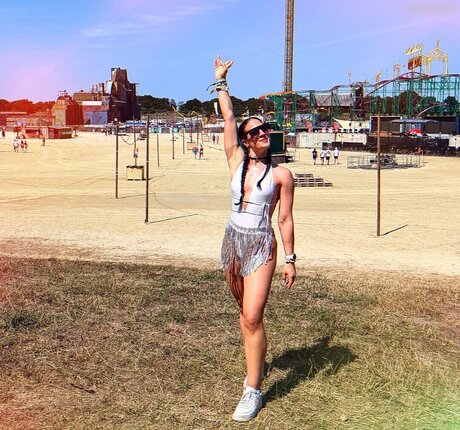 beach milf onlyfans sexy nudes scan