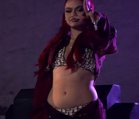 redhead solo onlyfans sexy self-portrait