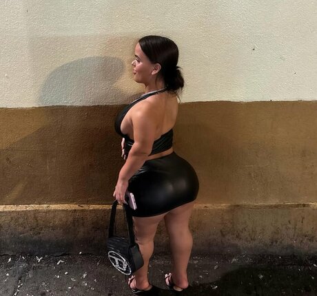 busty teen onlyfans pretty picture