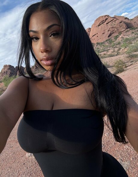 ayisha mia onlyfans porn leaked