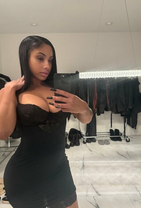 ayisha mia onlyfans leaked