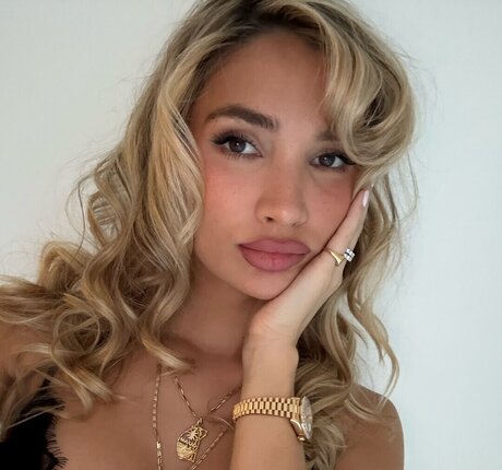 Pia Mia Perez fans only