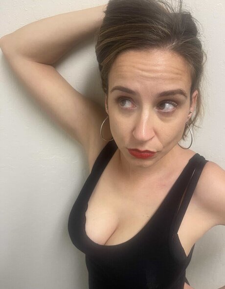 BellaSuede nude only fans