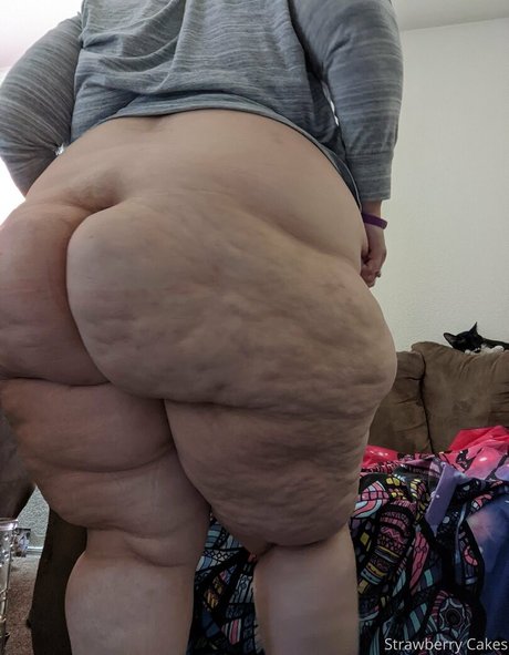 strawberry cakes leaked onlyfans sex