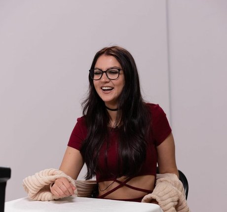 Aliythia onlyfans leak ass