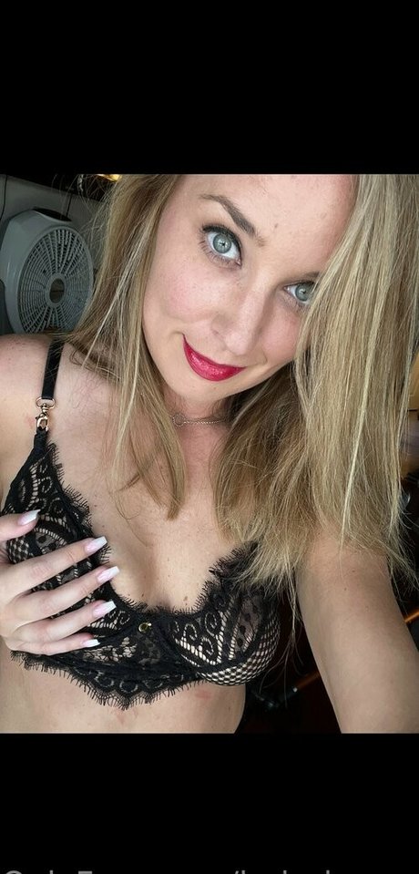 lyric in my head nude onlyfans