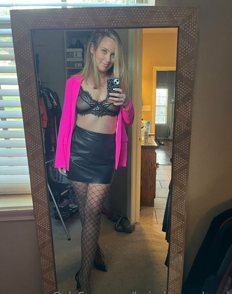 lyric in my head naked onlyfans pics