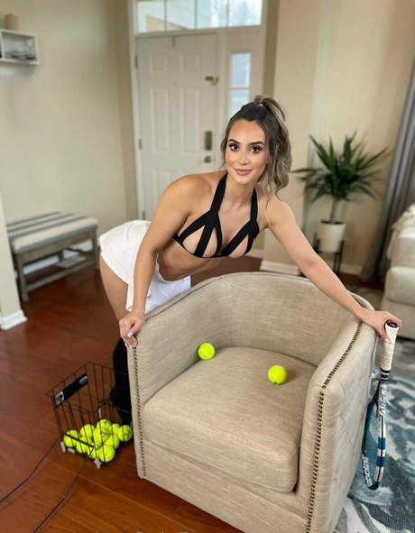 tenniswithtay naked onlyfans leaked