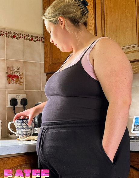 eatee onlyfans public photos