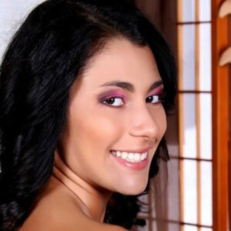 Ava Glam Model naked onlyfans leaks