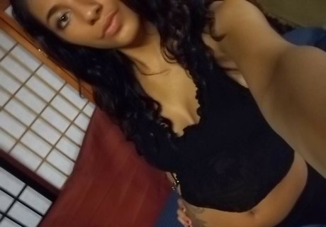 Ava Glam Model only fans photos