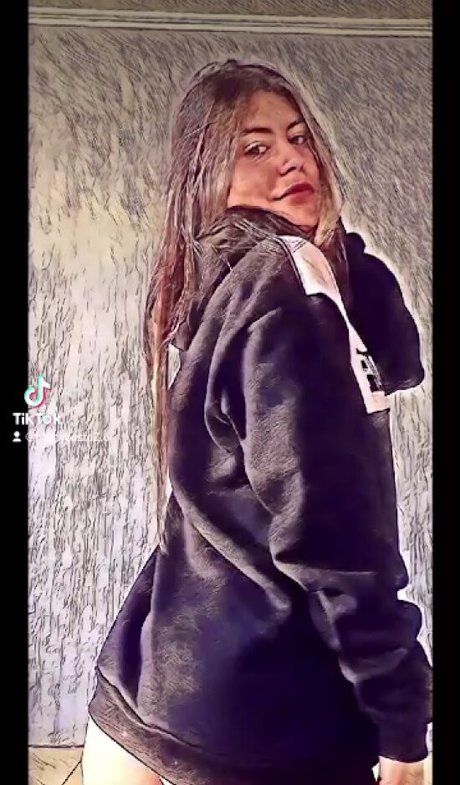 lauratavora onlyfans model images