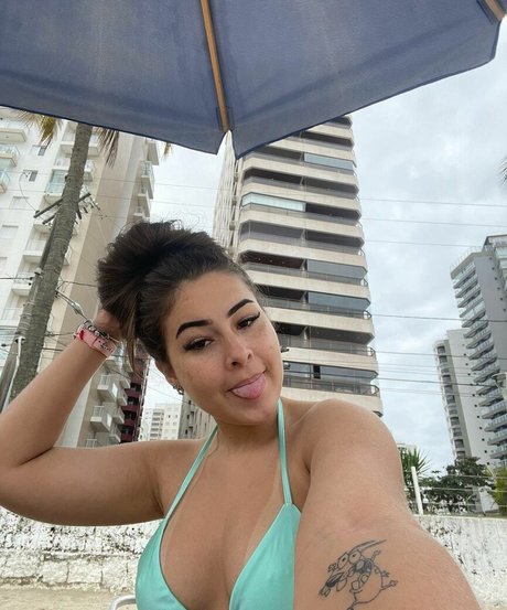 Rere Schneider leaked onlyfans