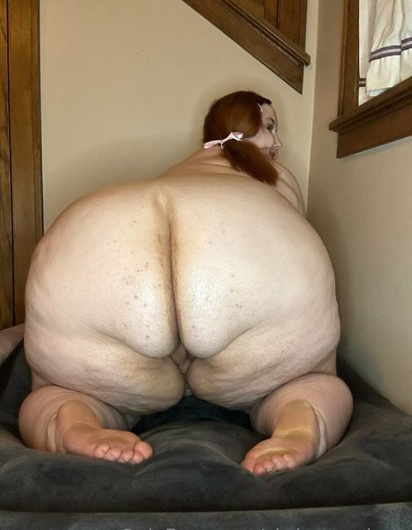 Chrissyscakess onlyfans nude leaks