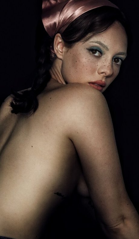 Kirsten Ria Profile image