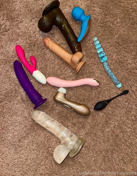 fitforfunalessia onlyfans.