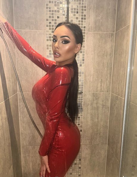 evilwomanfree xxx onlyfans