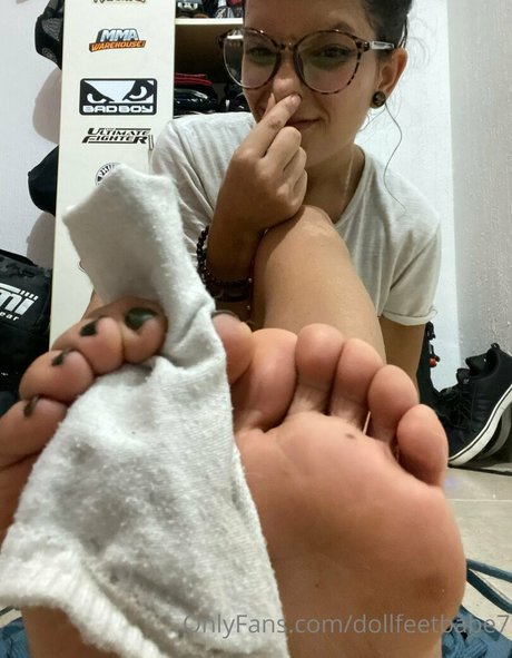 dollfeetbabe7 onlyfans pictures