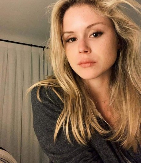 Erin Moriarty onlyfans leak