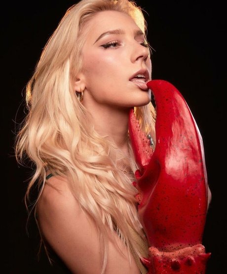 giantess onlyfans free naked shots