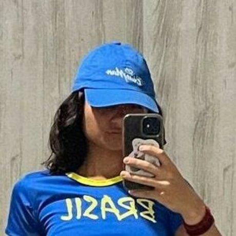 Gio Albert desnuda onlyfans