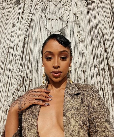 Liza Koshy onlyfans nude leaks