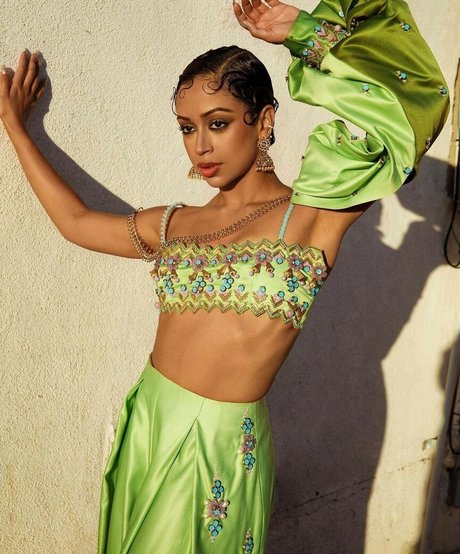 Liza Koshy onlyfans naked leaked