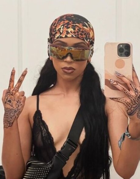 Liza Koshy onlyfans sex leaks